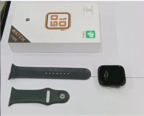 T500 Bluetooth Smart Watch wholesale packaging with FitPro app support and black straps